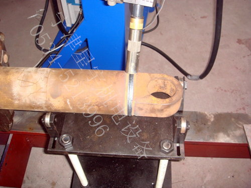 液壓油缸環縫焊接專機